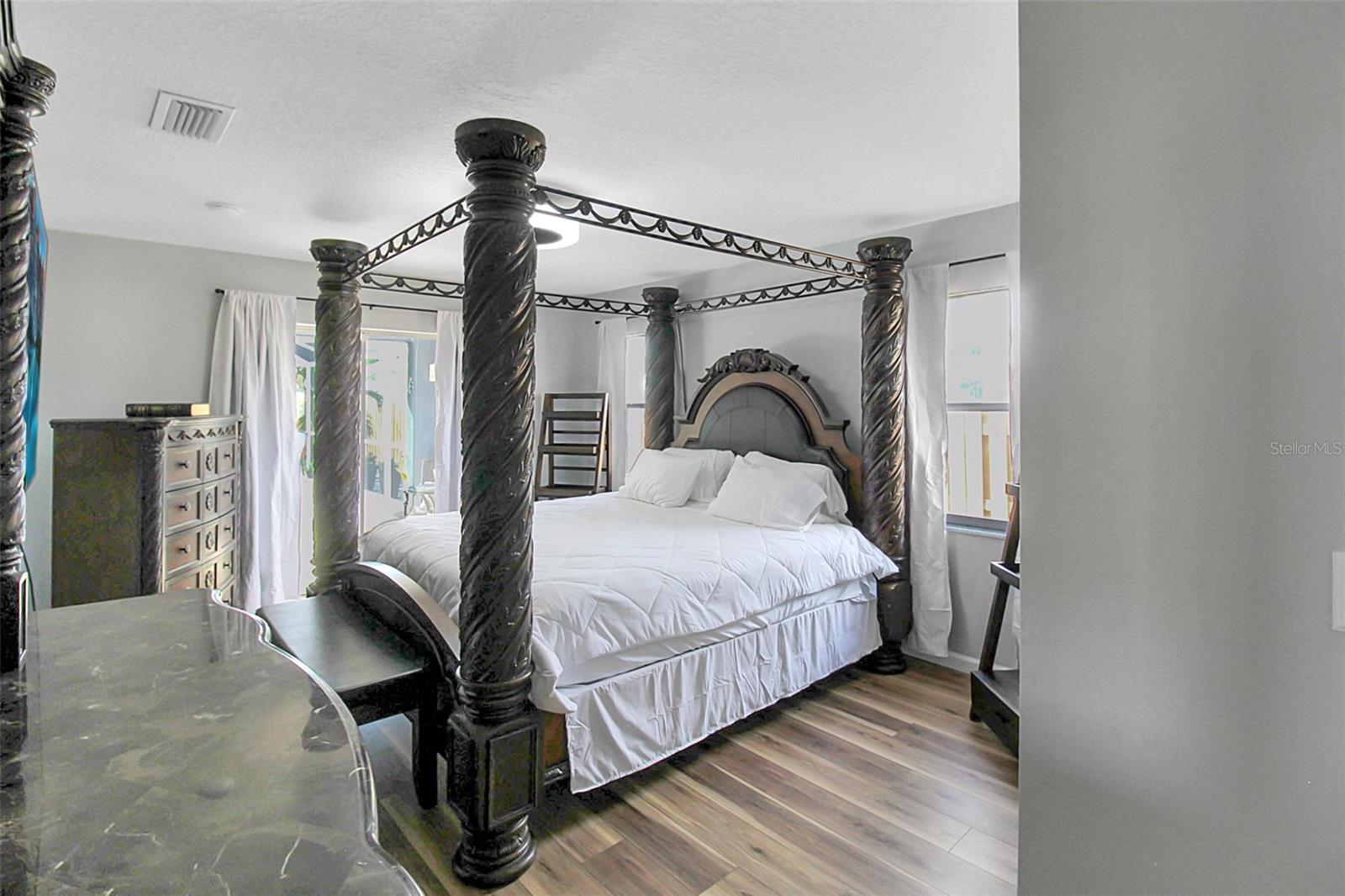 5111 13TH AVENUE DR W, BRADENTON, FL, 34209