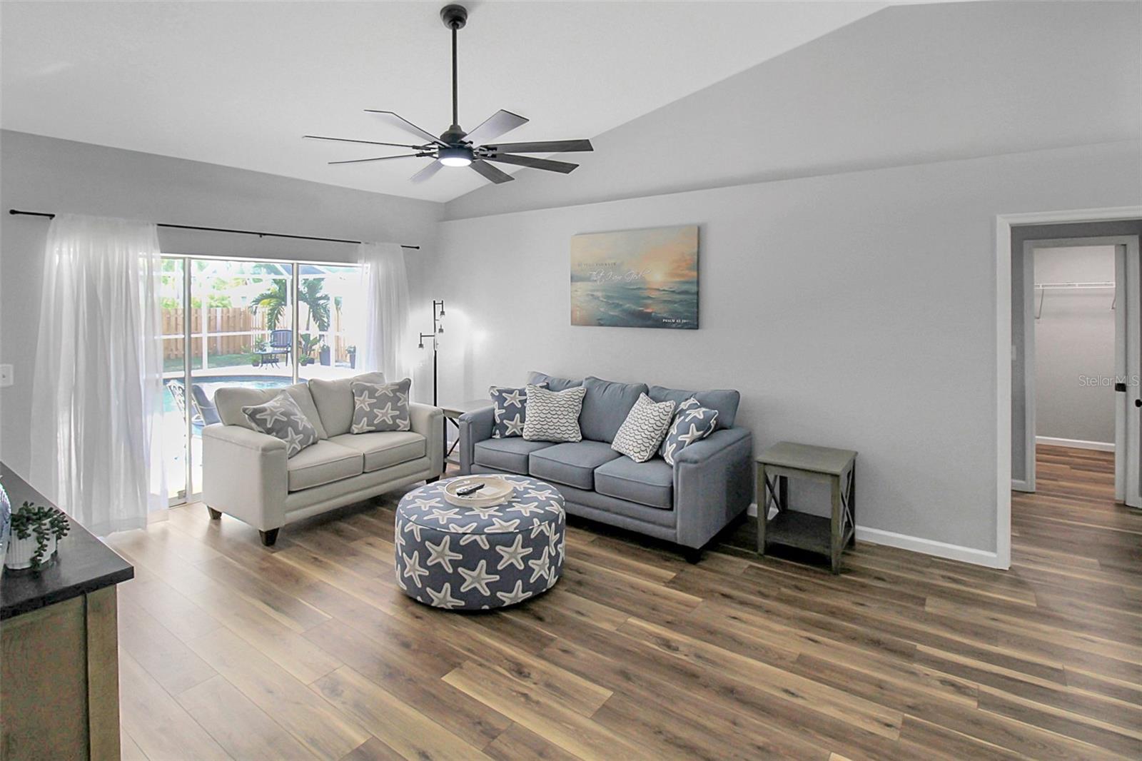 5111 13TH AVENUE DR W, BRADENTON, FL, 34209