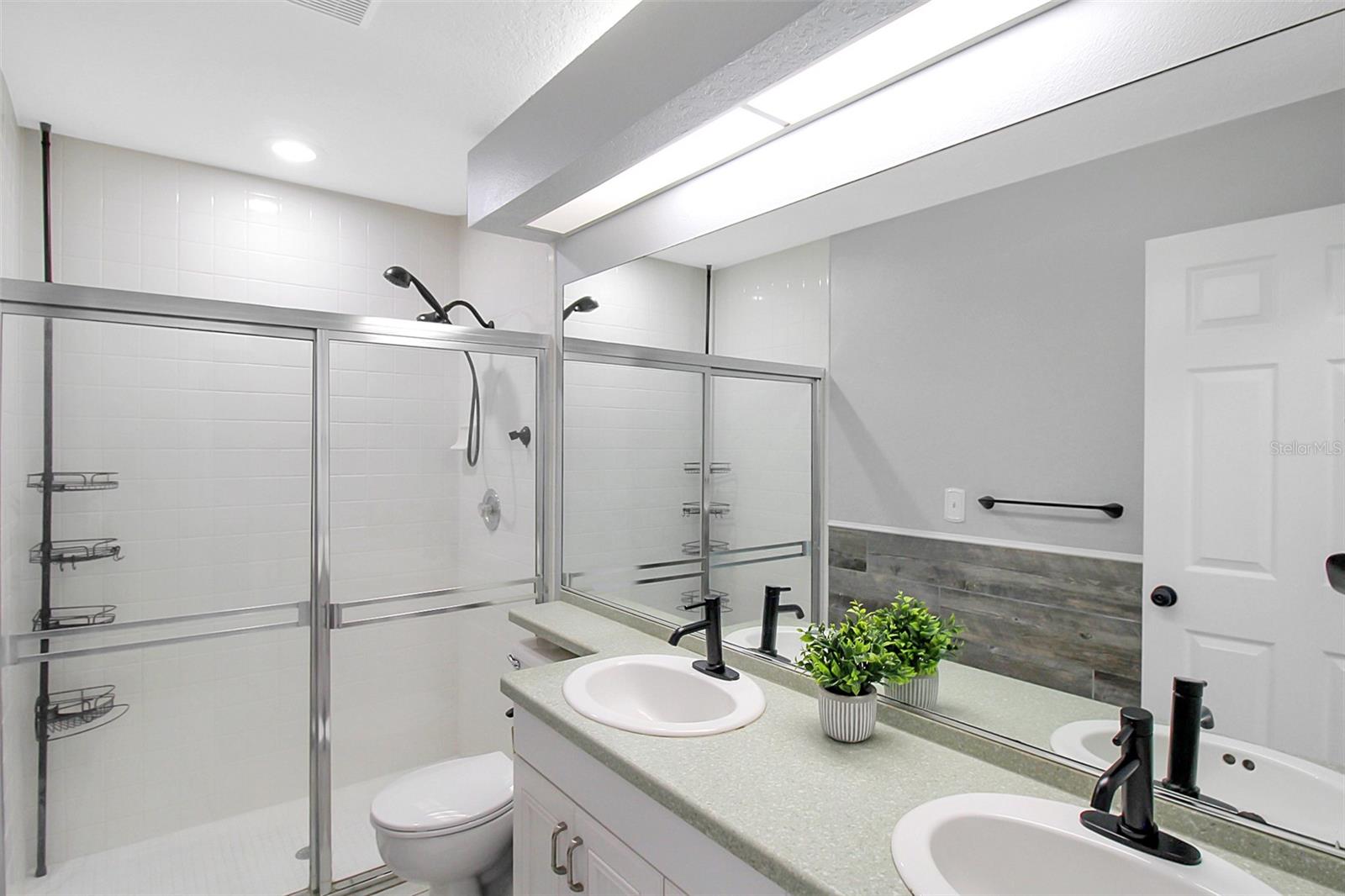 5111 13TH AVENUE DR W, BRADENTON, FL, 34209