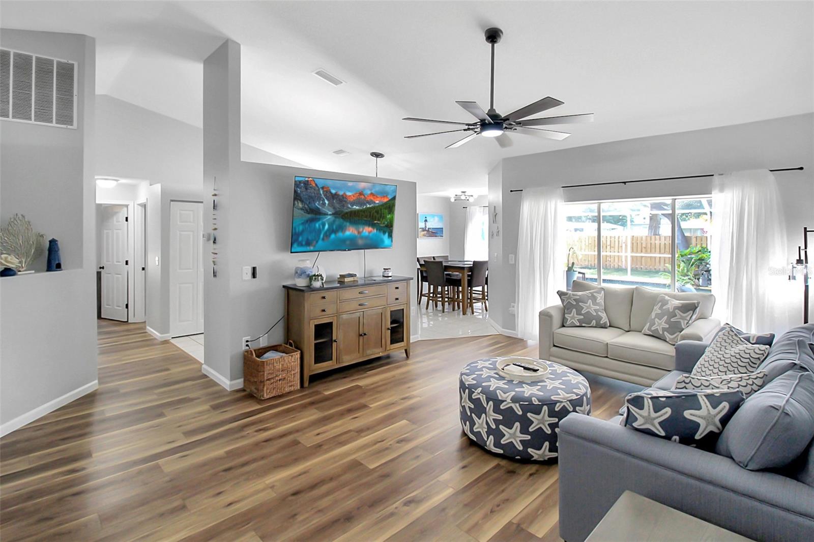 5111 13TH AVENUE DR W, BRADENTON, FL, 34209