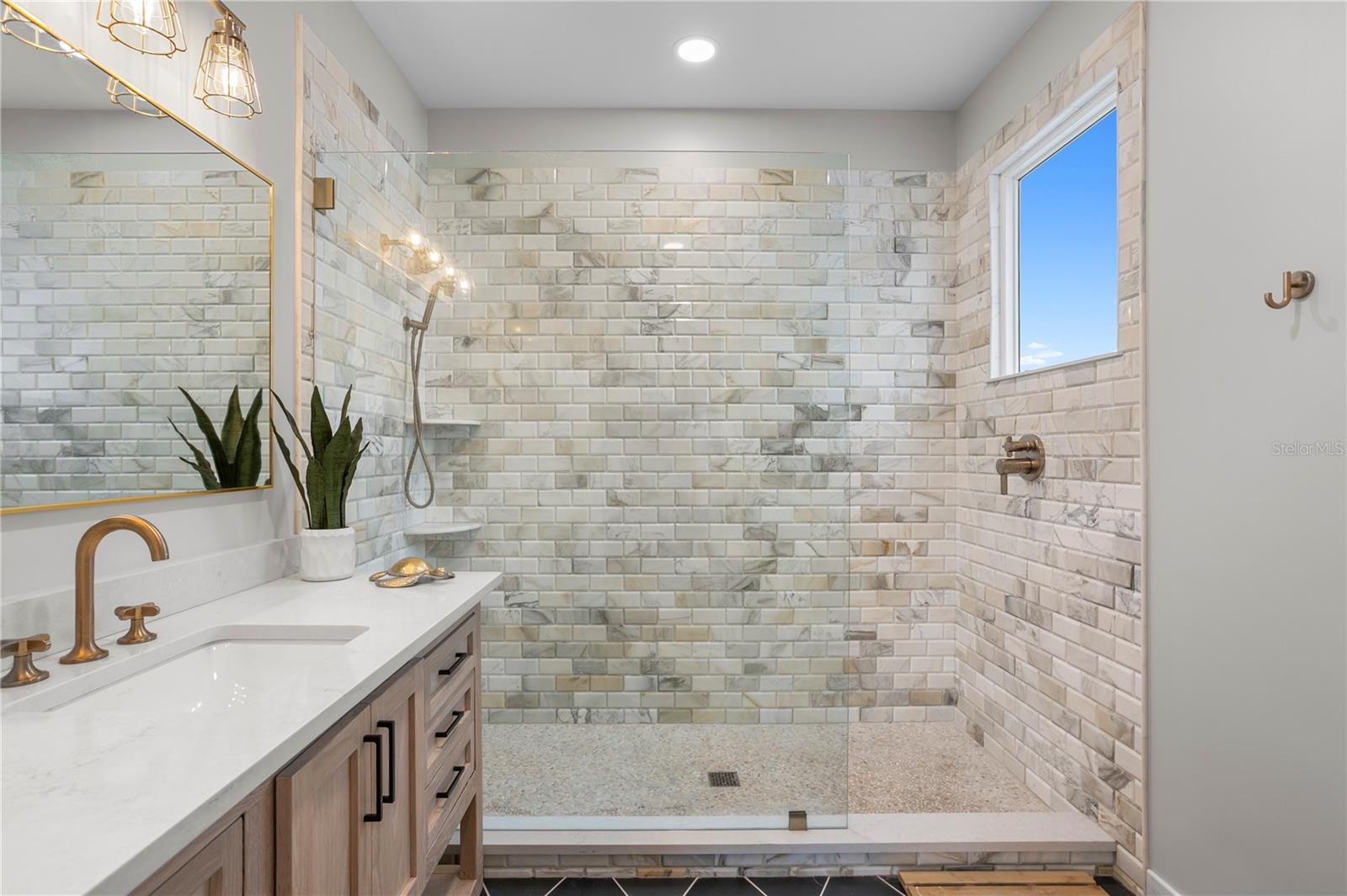 7313 PELICAN ISLAND DR, TAMPA, FL, 33634