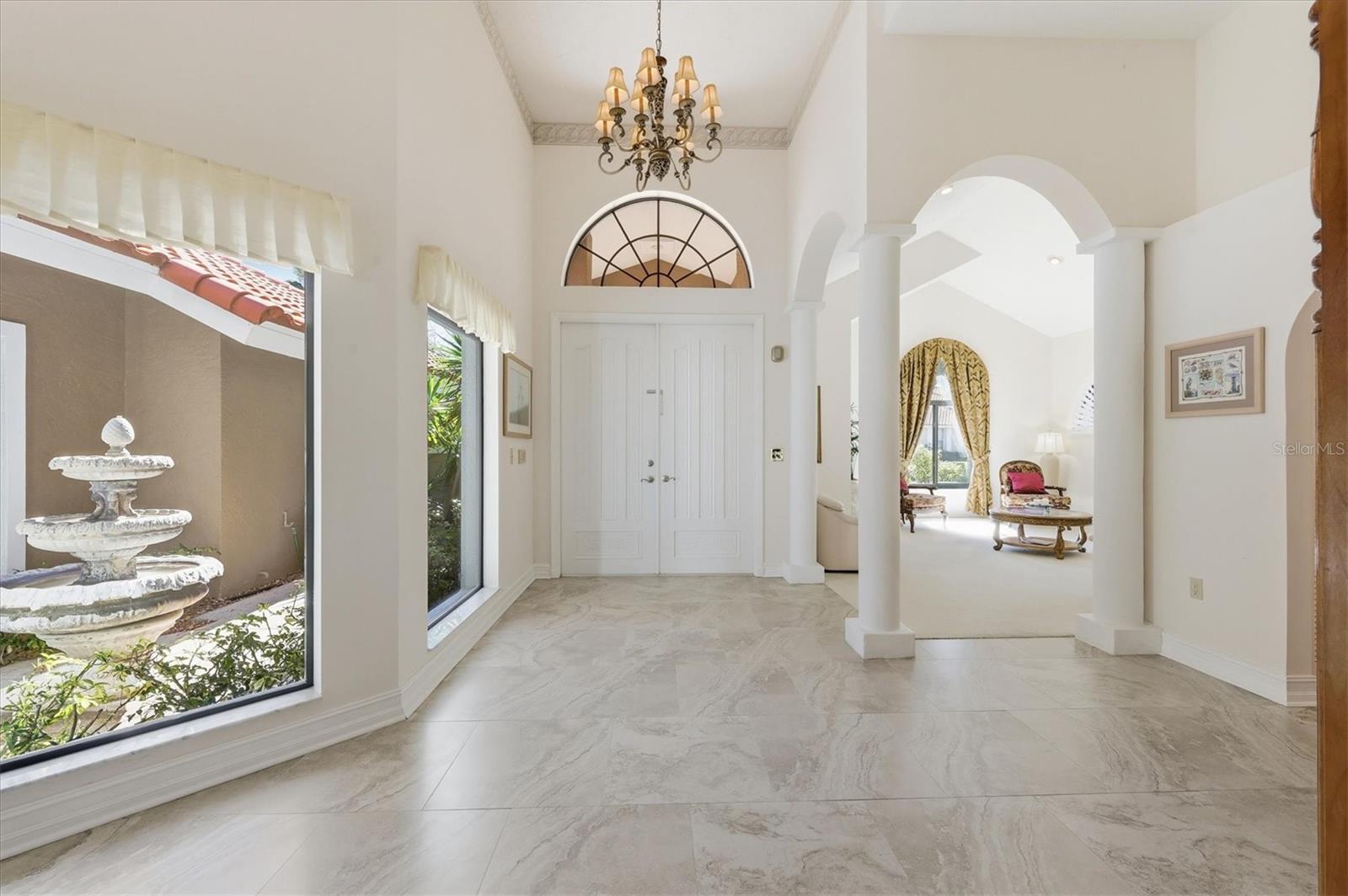 4221 ESCONDITO CIR, SARASOTA, FL, 34238