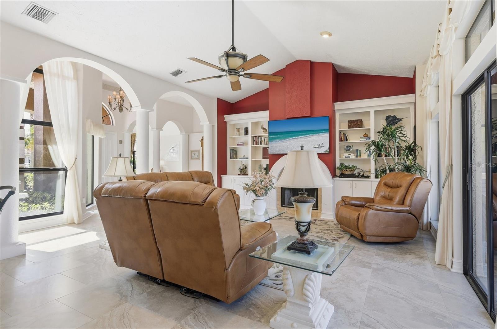 4221 ESCONDITO CIR, SARASOTA, FL, 34238