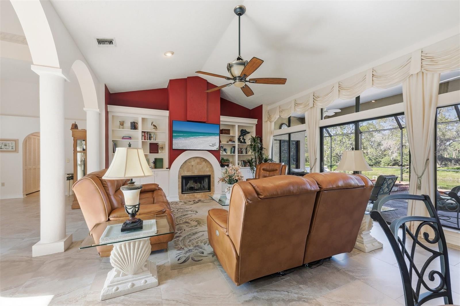 4221 ESCONDITO CIR, SARASOTA, FL, 34238