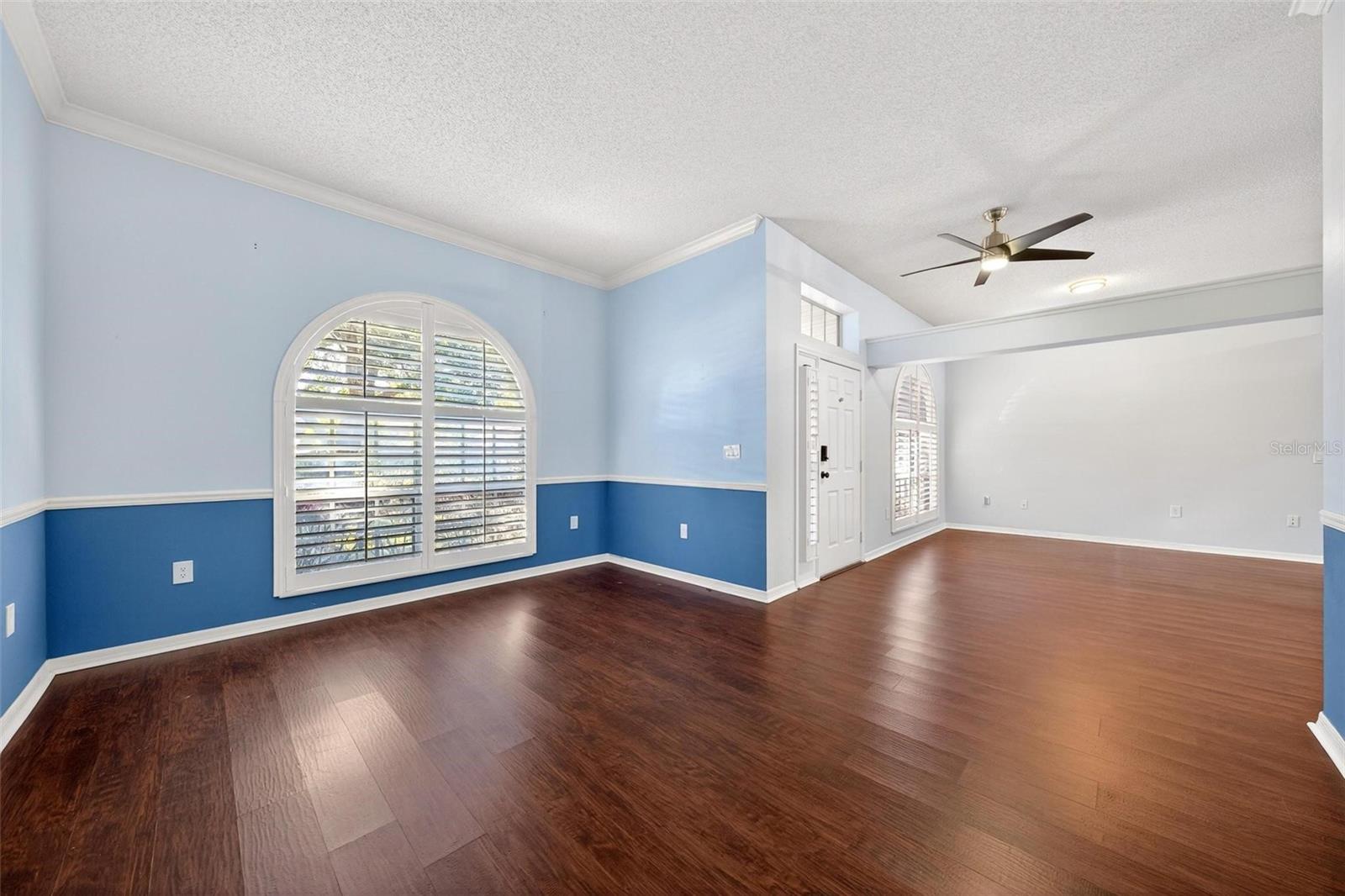 2132 TIPTREE CIR, ORLANDO, FL, 32837