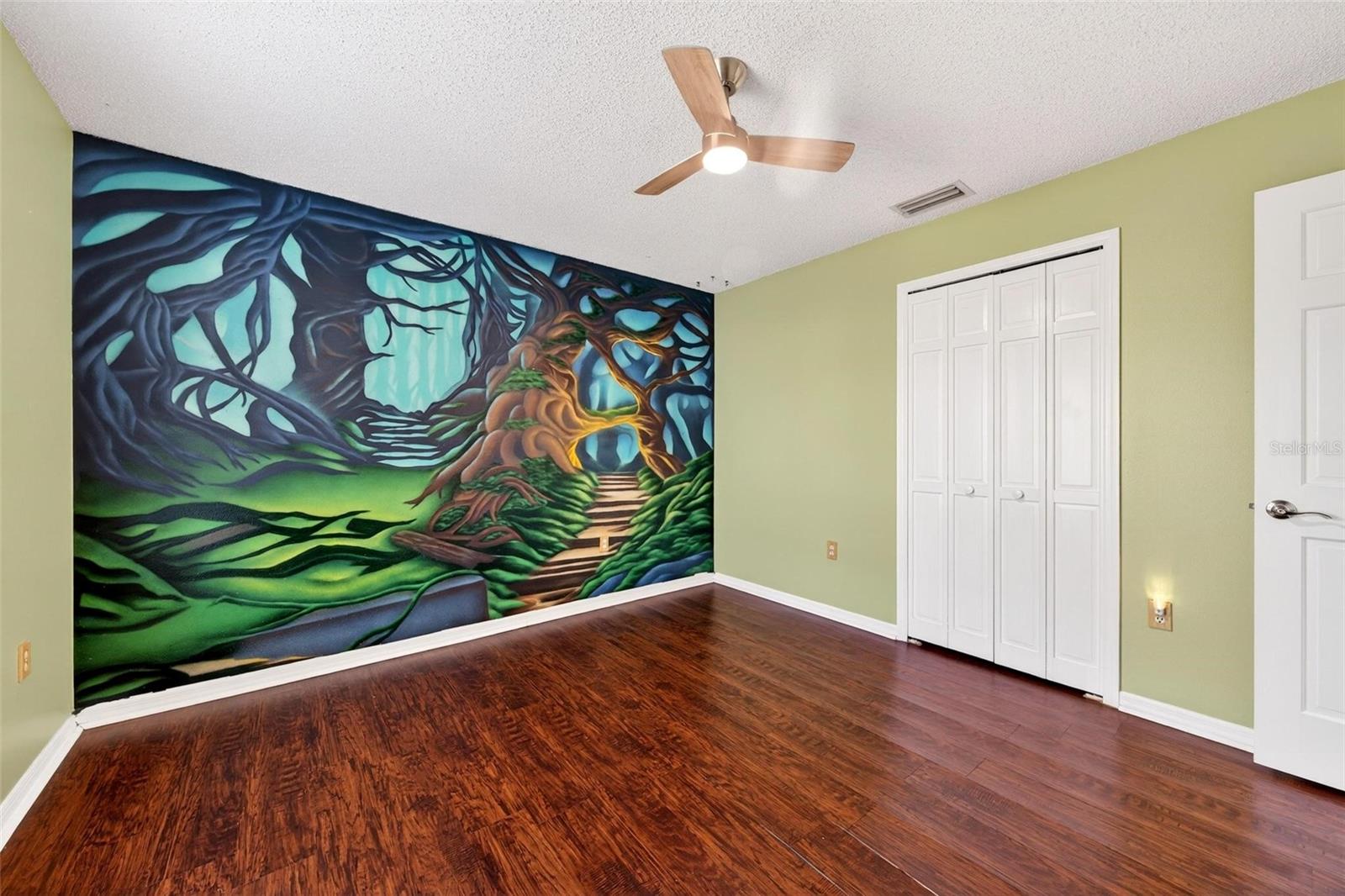 2132 TIPTREE CIR, ORLANDO, FL, 32837