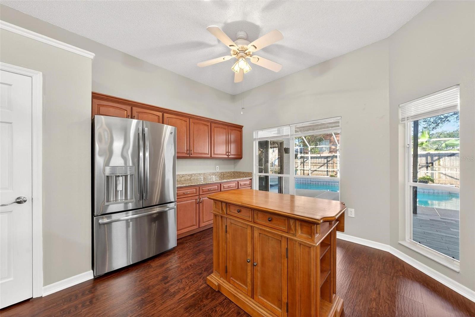 2132 TIPTREE CIR, ORLANDO, FL, 32837