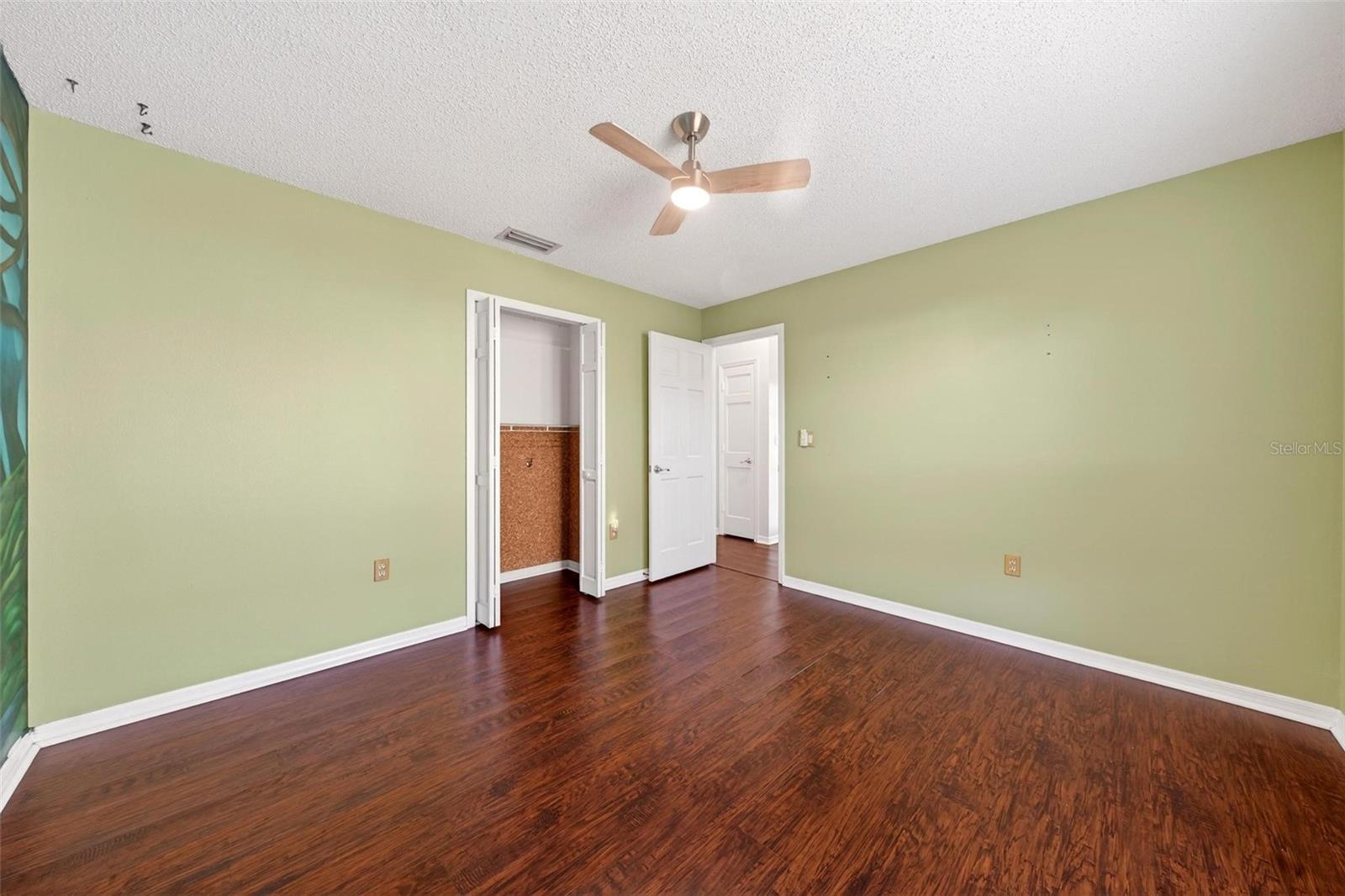 2132 TIPTREE CIR, ORLANDO, FL, 32837