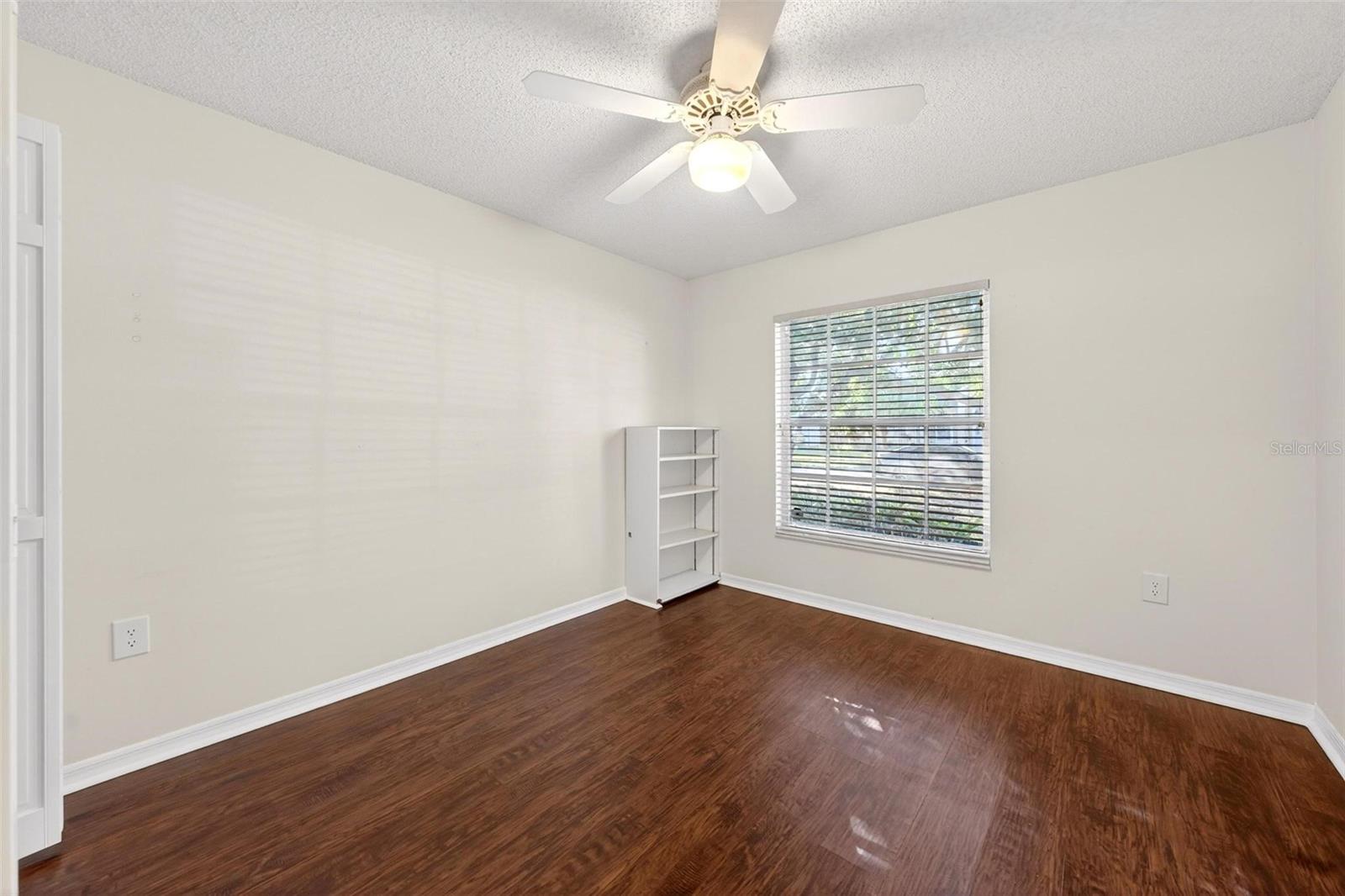 2132 TIPTREE CIR, ORLANDO, FL, 32837