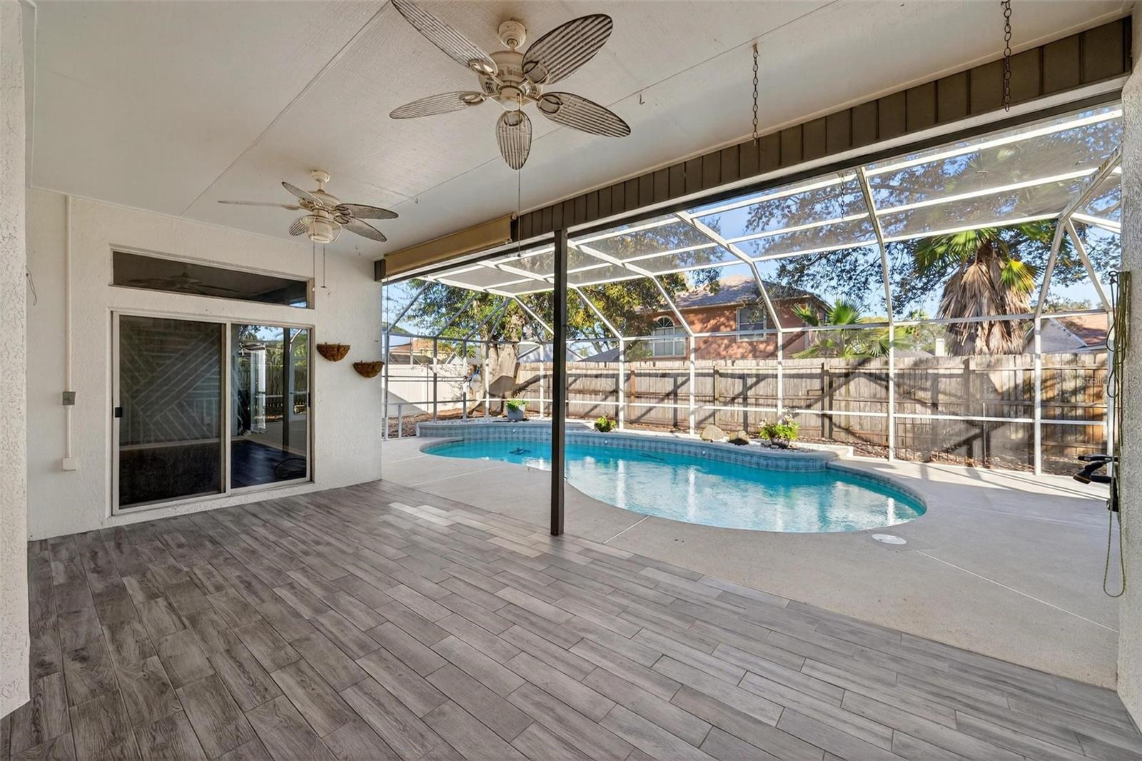 2132 TIPTREE CIR, ORLANDO, FL, 32837