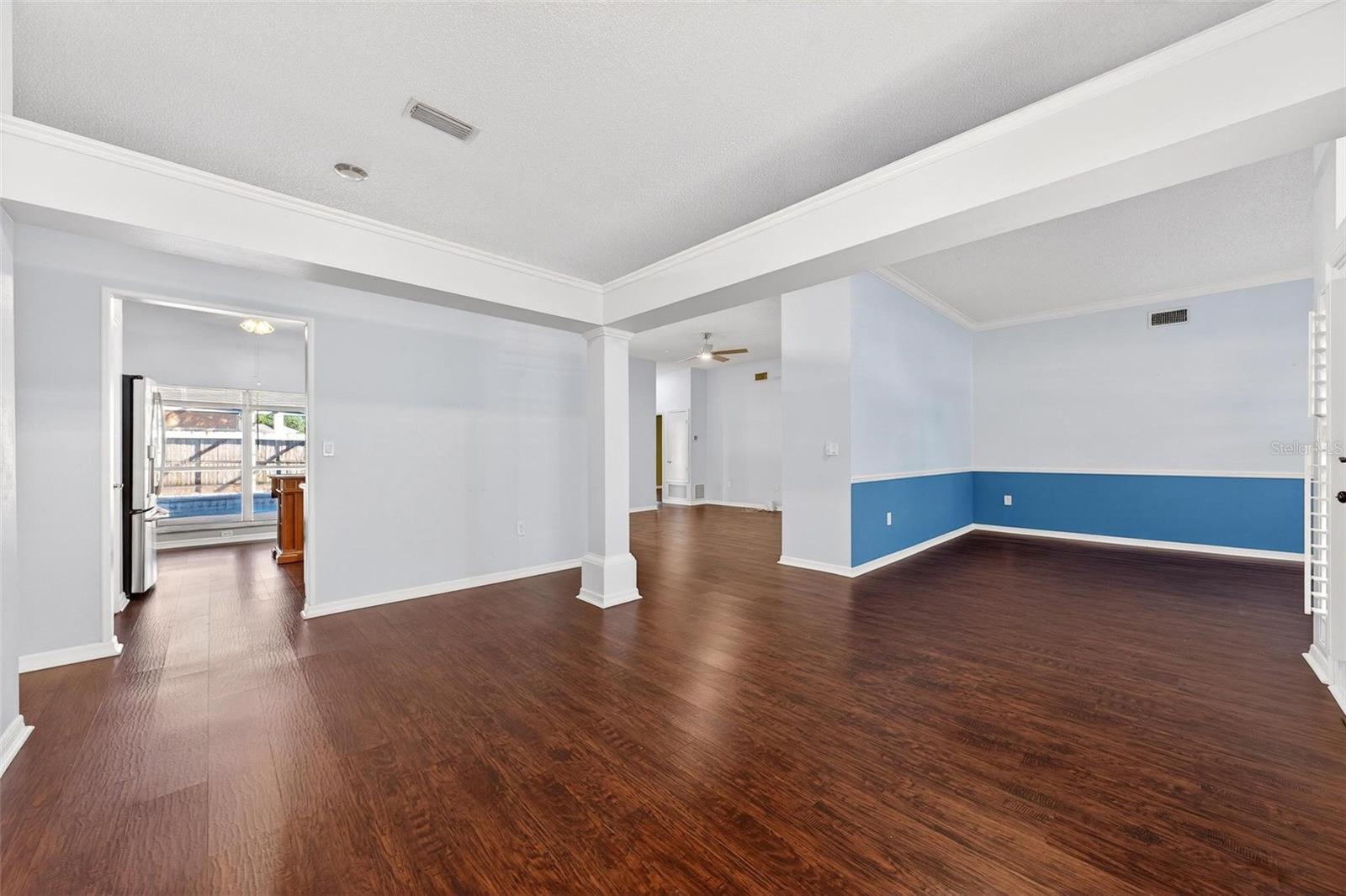 2132 TIPTREE CIR, ORLANDO, FL, 32837