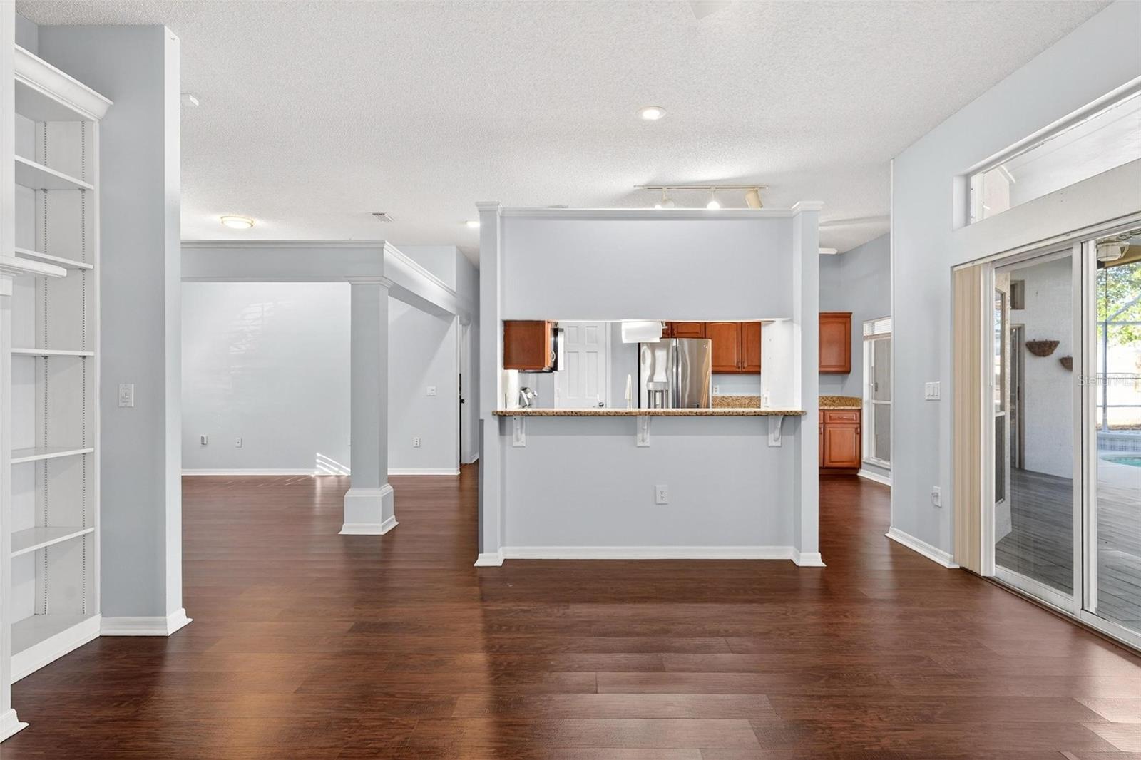 2132 TIPTREE CIR, ORLANDO, FL, 32837