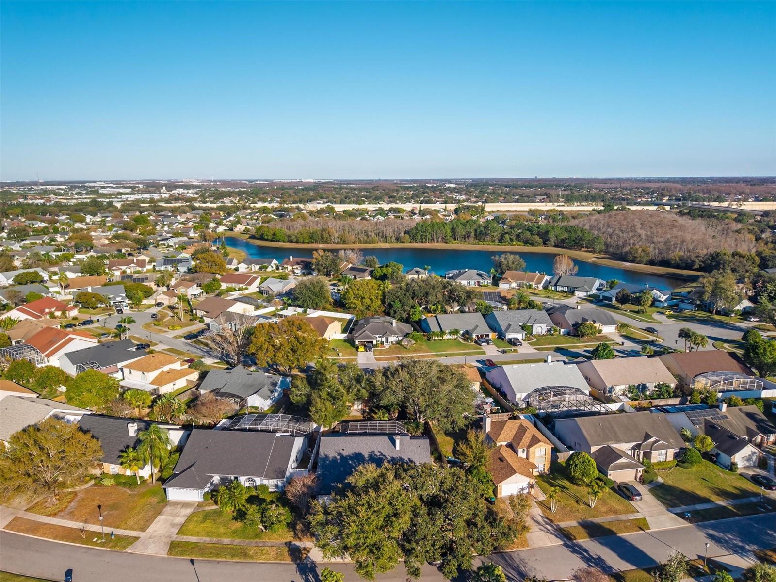 2132 TIPTREE CIR, ORLANDO, FL, 32837