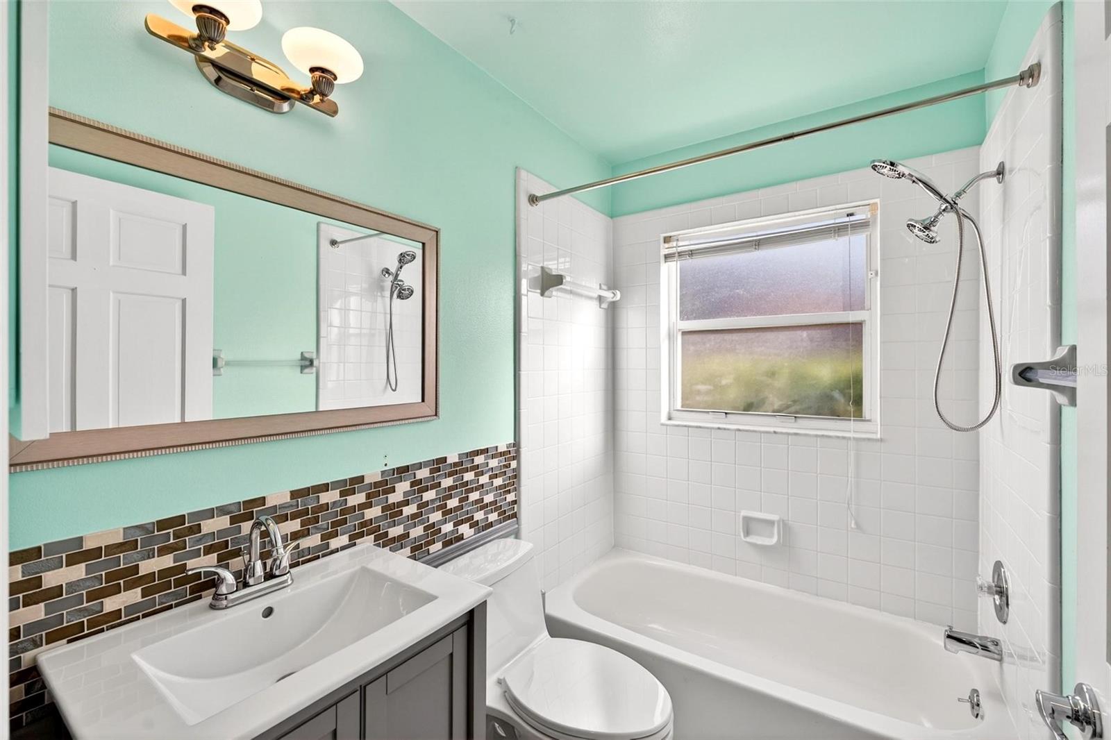 2132 TIPTREE CIR, ORLANDO, FL, 32837