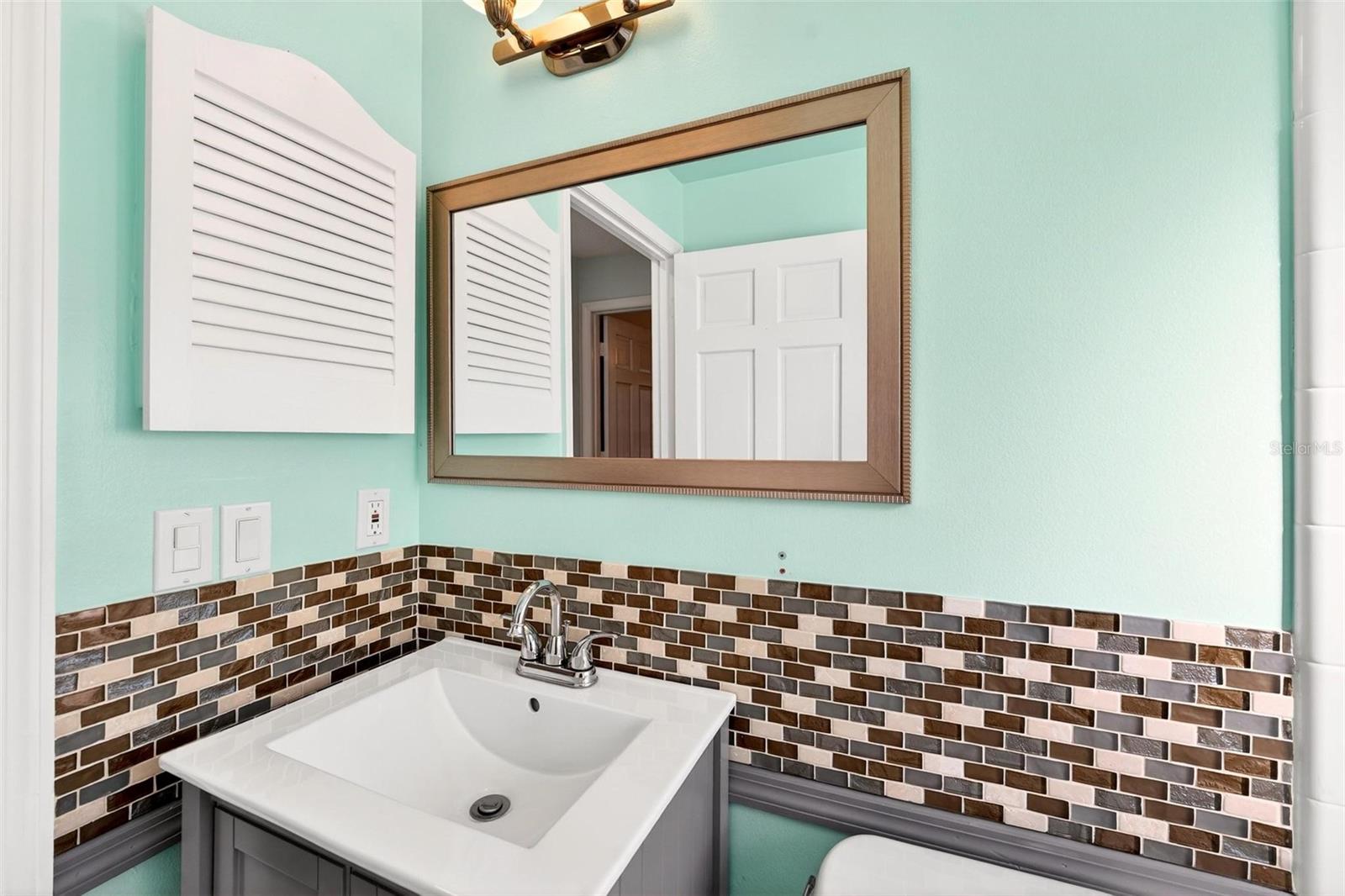 2132 TIPTREE CIR, ORLANDO, FL, 32837