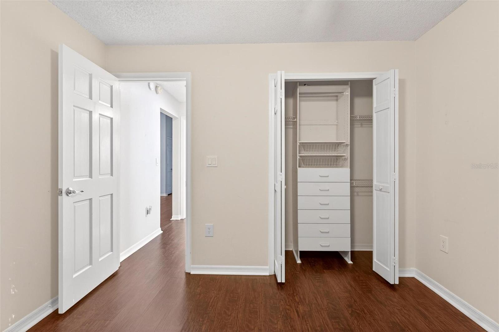 2132 TIPTREE CIR, ORLANDO, FL, 32837