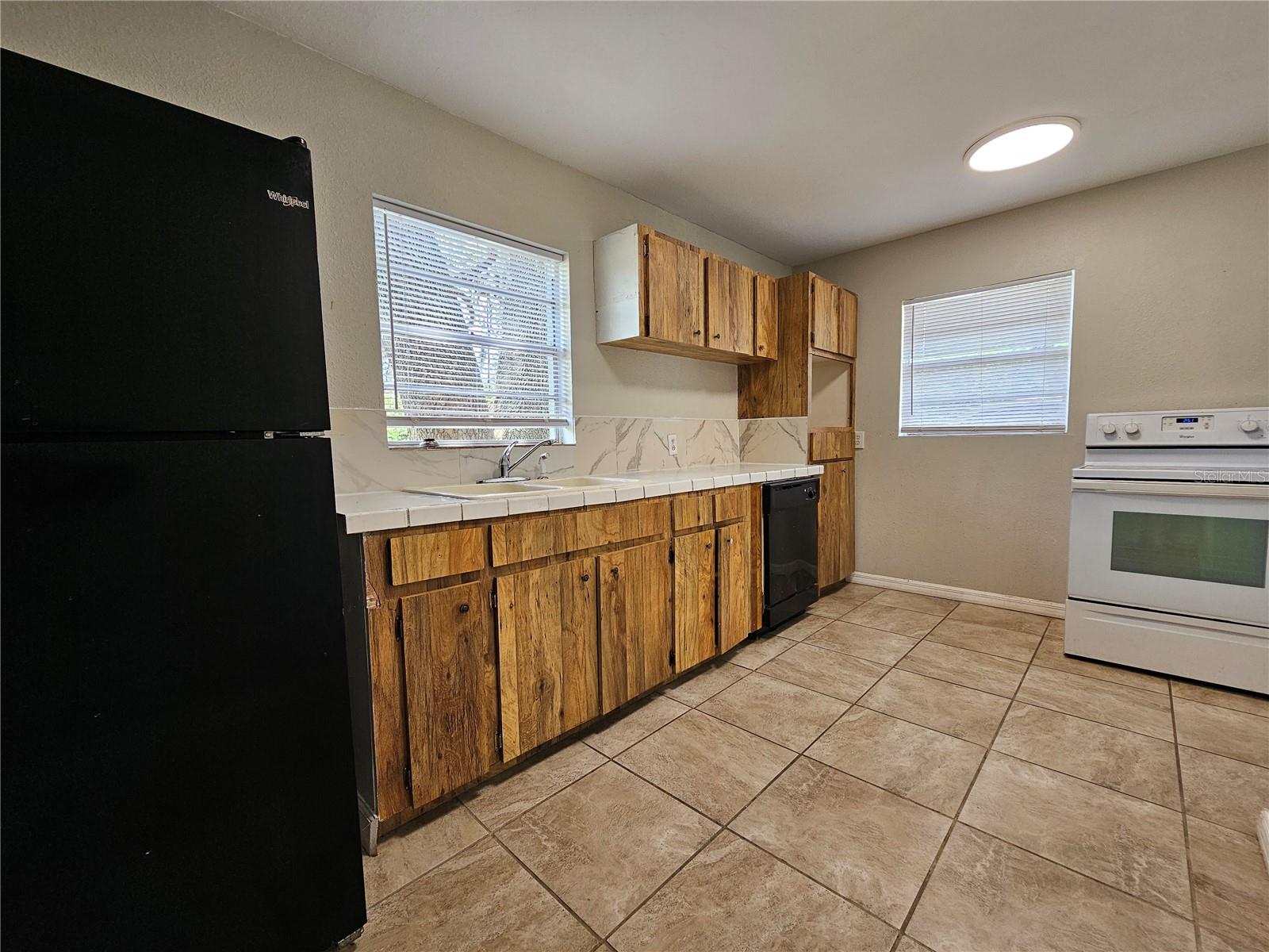 945 REYNOLDS RD, LAKELAND, FL, 33801