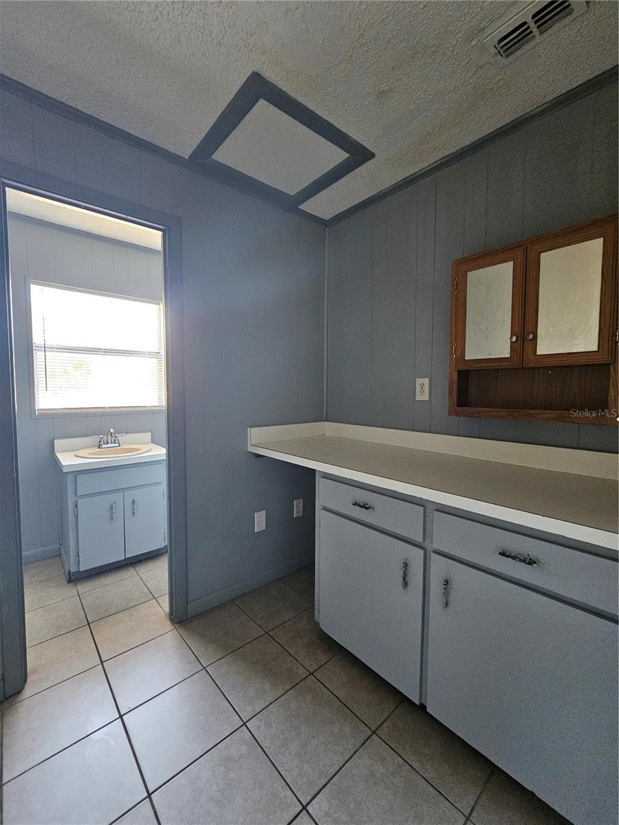 945 REYNOLDS RD, LAKELAND, FL, 33801