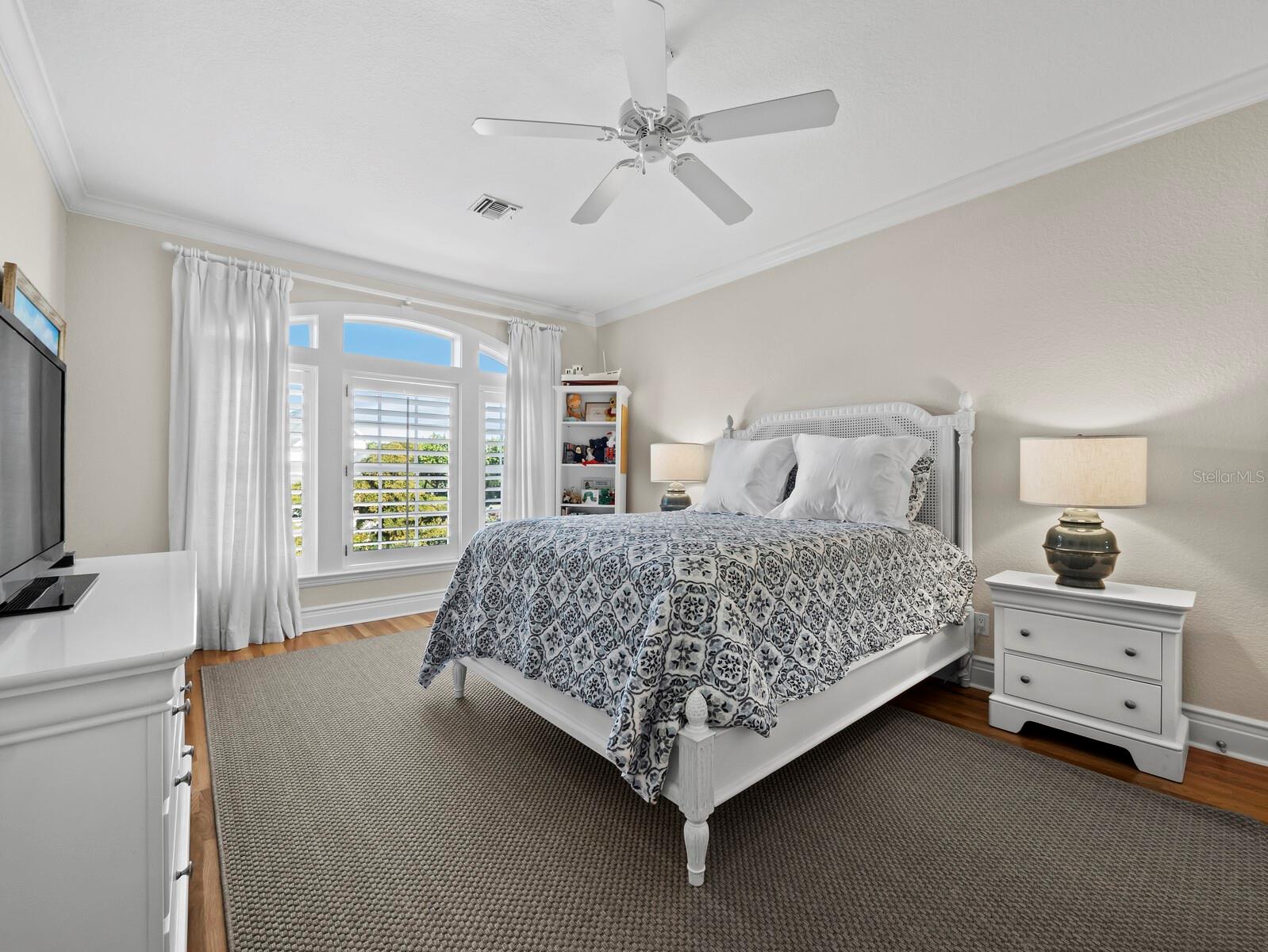 D6145839 Property Photo