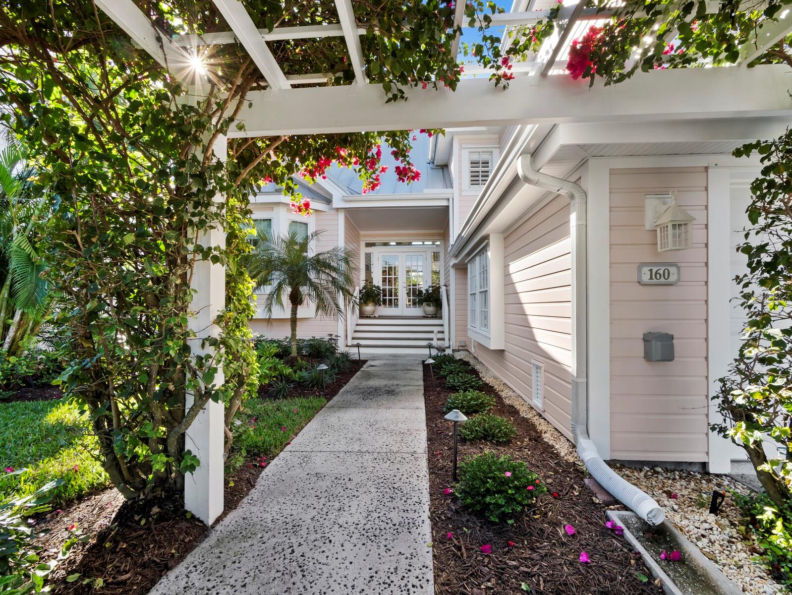 D6145839 Property Photo