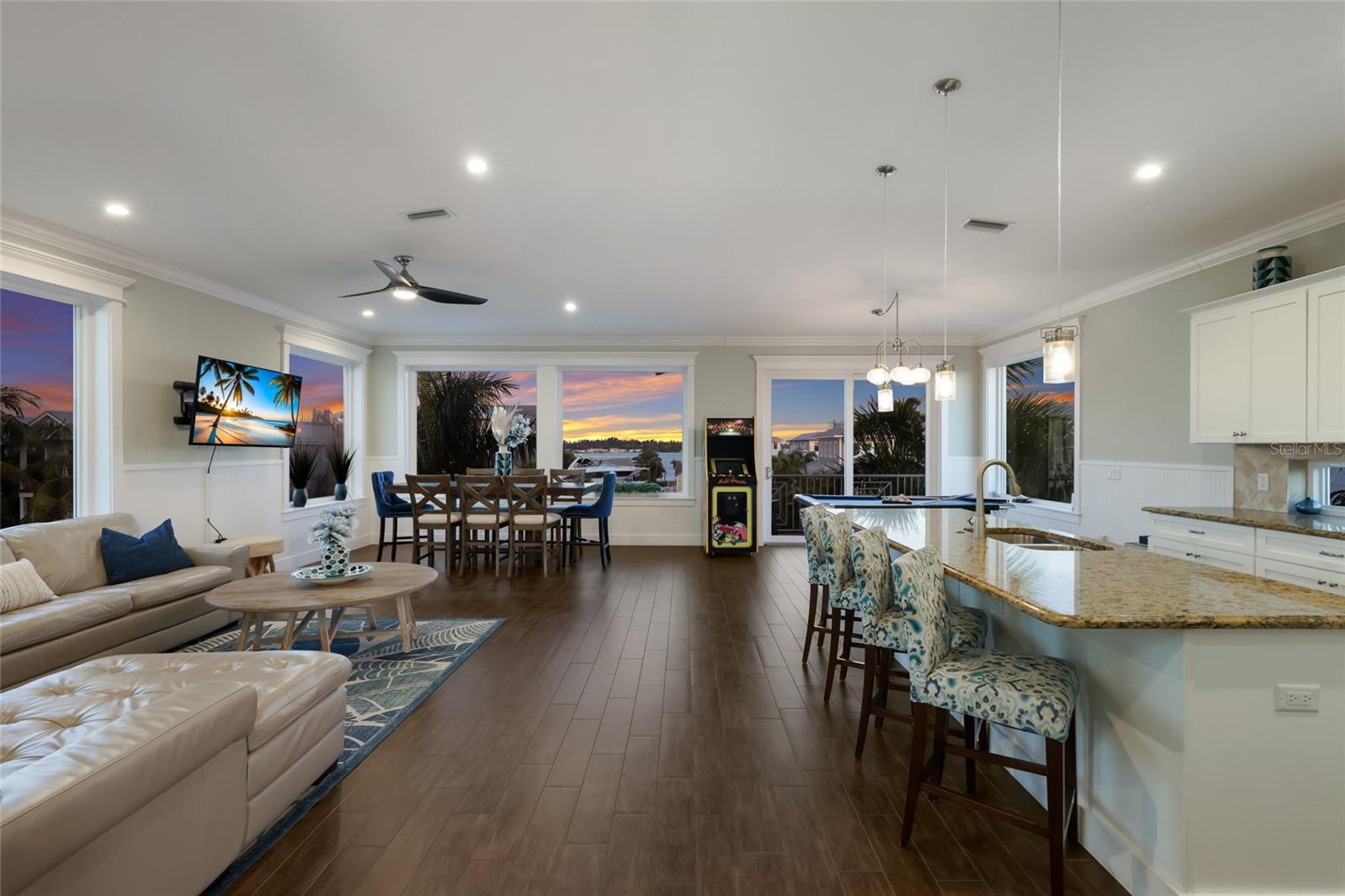 206 CHURCH AVE, BRADENTON BEACH, FL, 34217