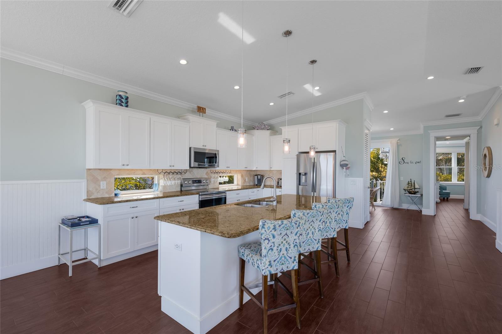 206 CHURCH AVE, BRADENTON BEACH, FL, 34217