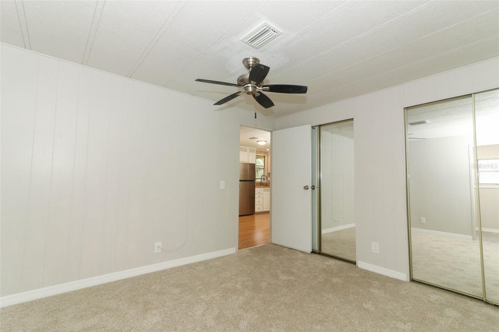 O6377082 Property Photo