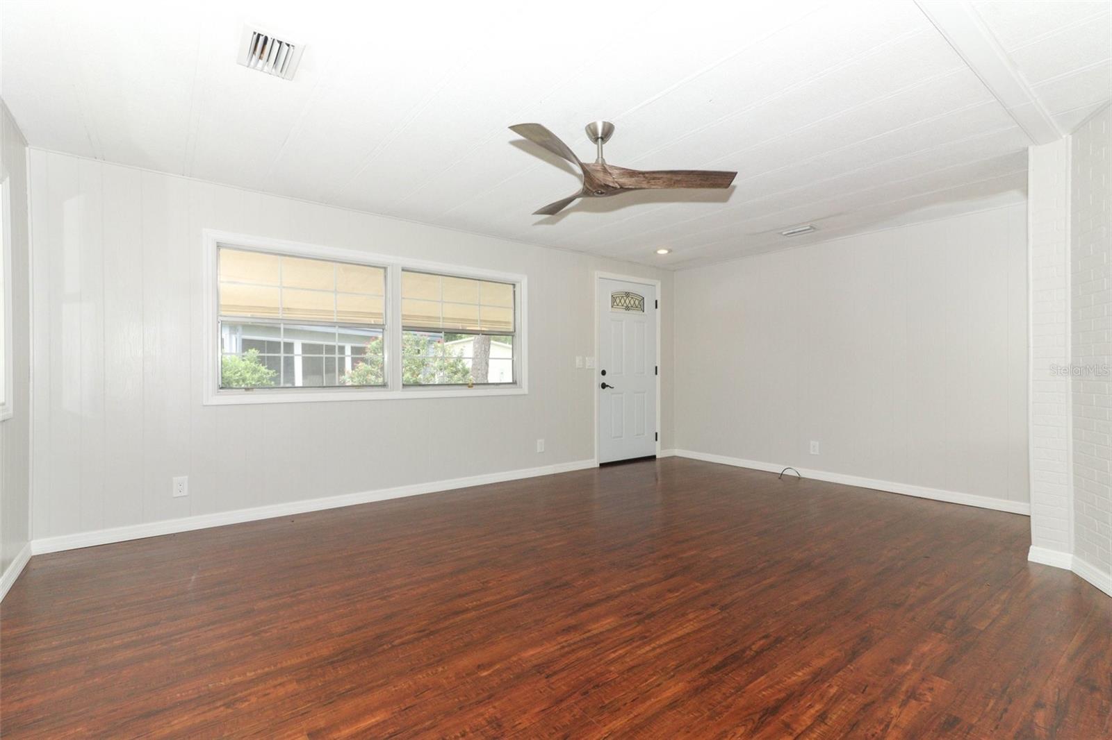 O6377082 Property Photo