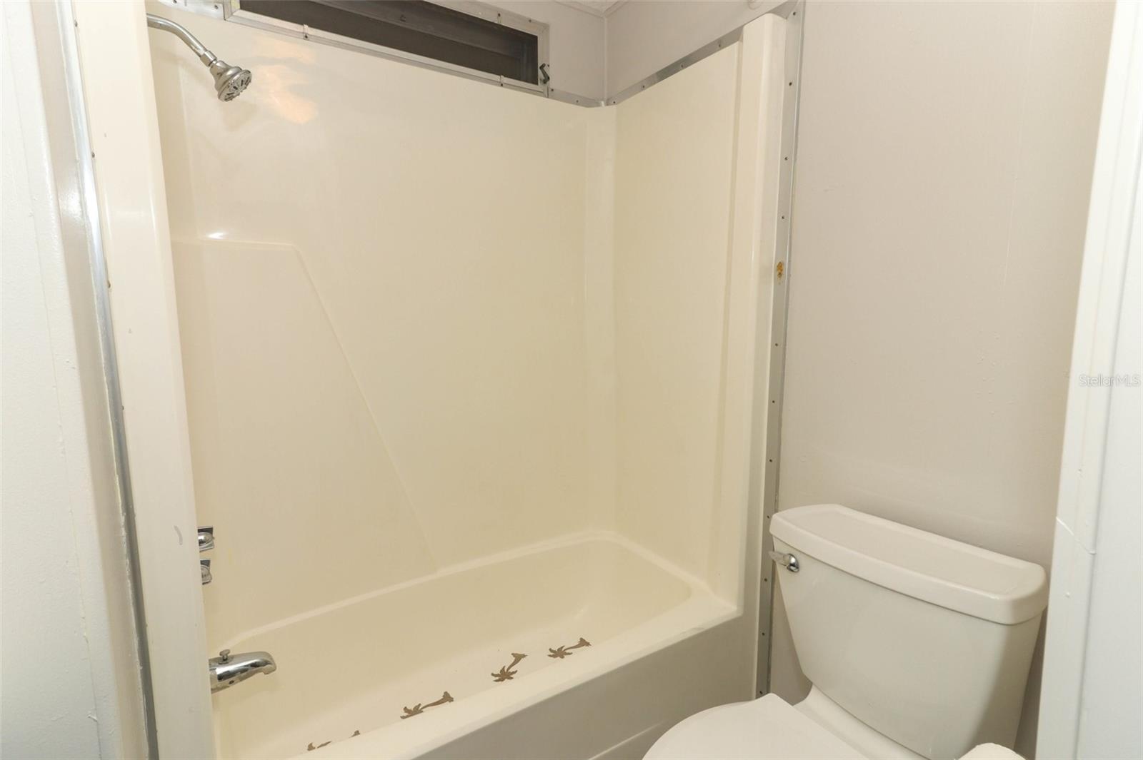 O6377082 Property Photo