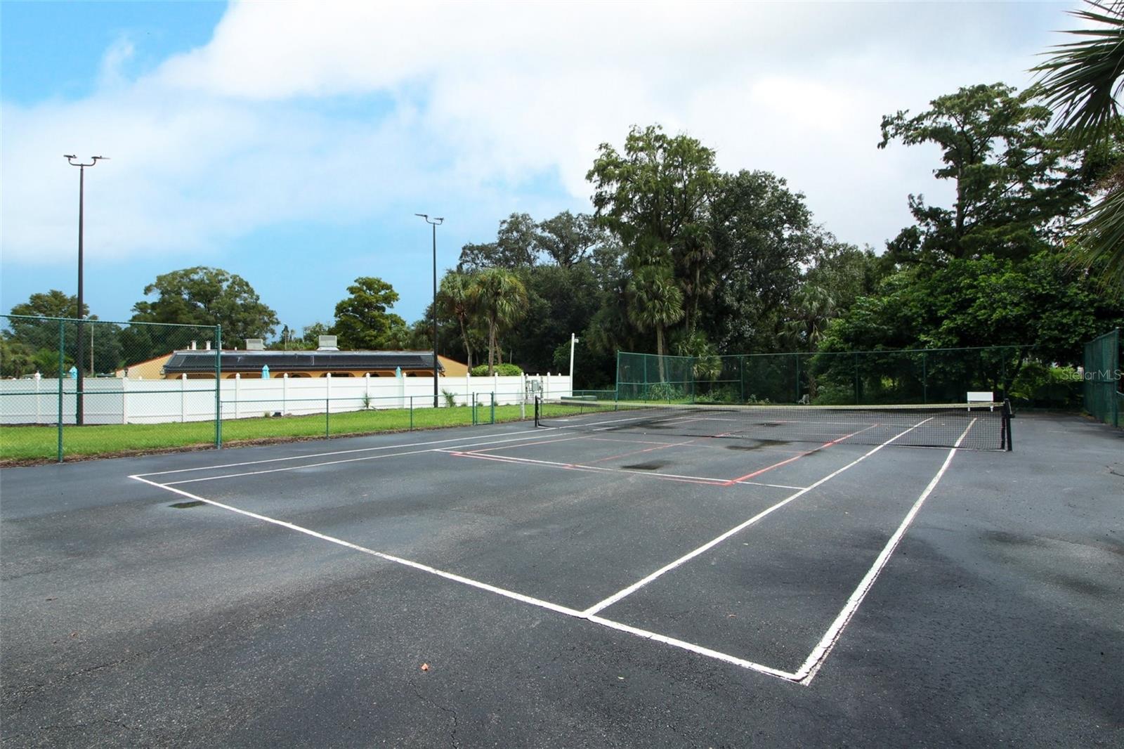 O6377082 Property Photo