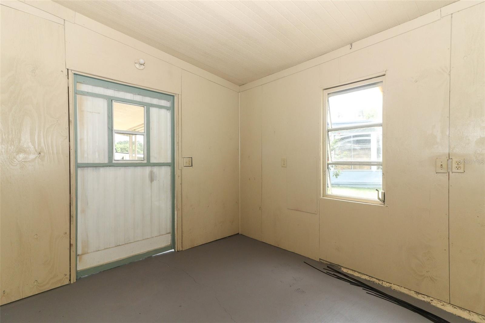 O6377082 Property Photo