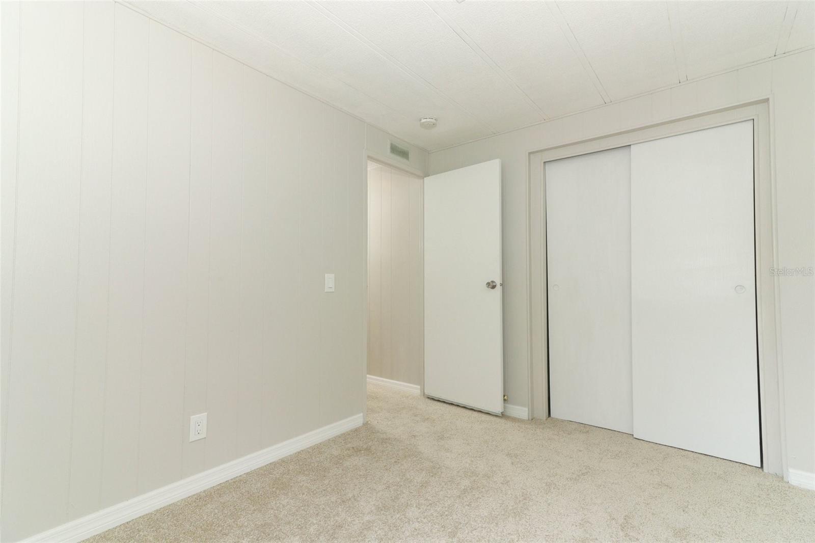 O6377082 Property Photo