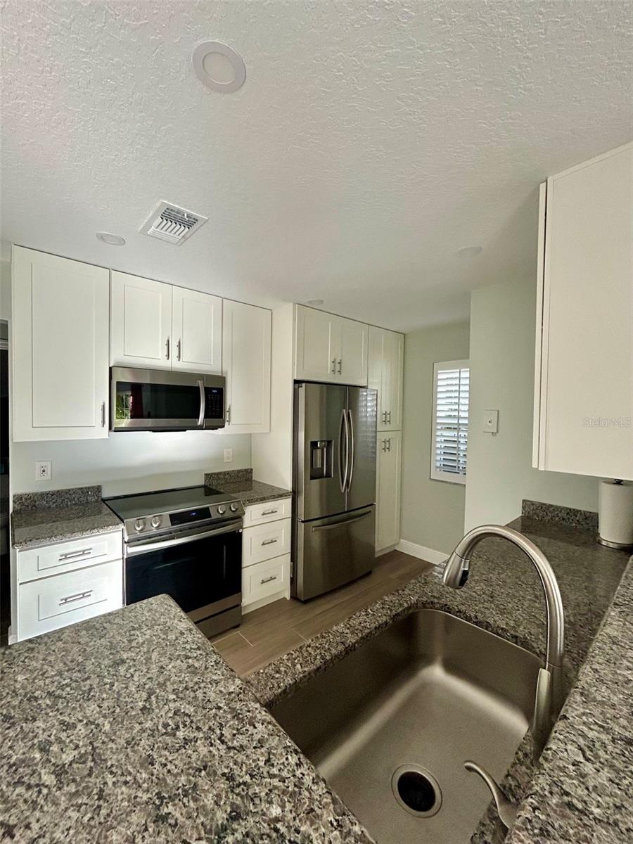 936 BIRMINGHAM CT #106, LAKE MARY, FL, 32746