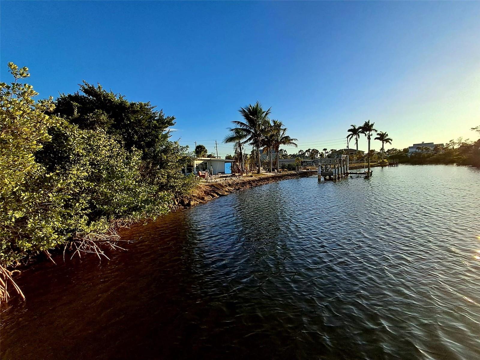 517 RAVENNA ST N, NOKOMIS, FL, 34275