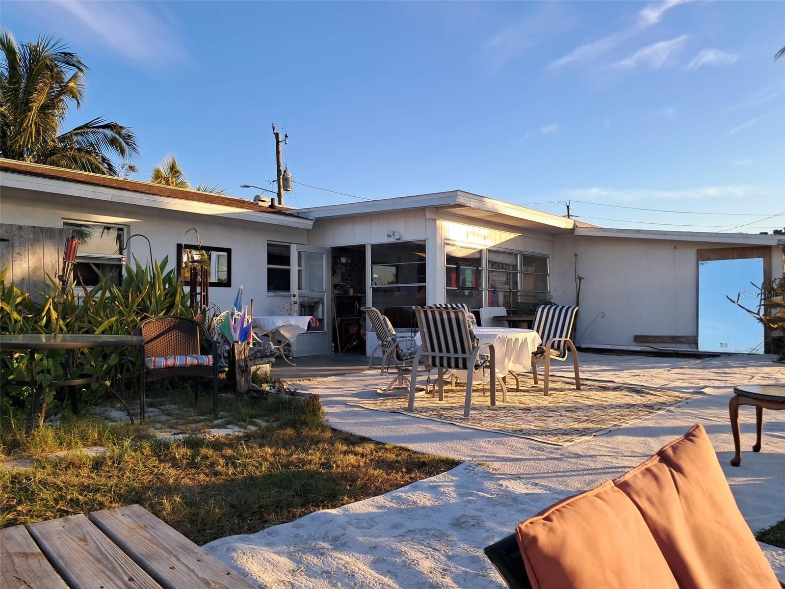 517 RAVENNA ST N, NOKOMIS, FL, 34275