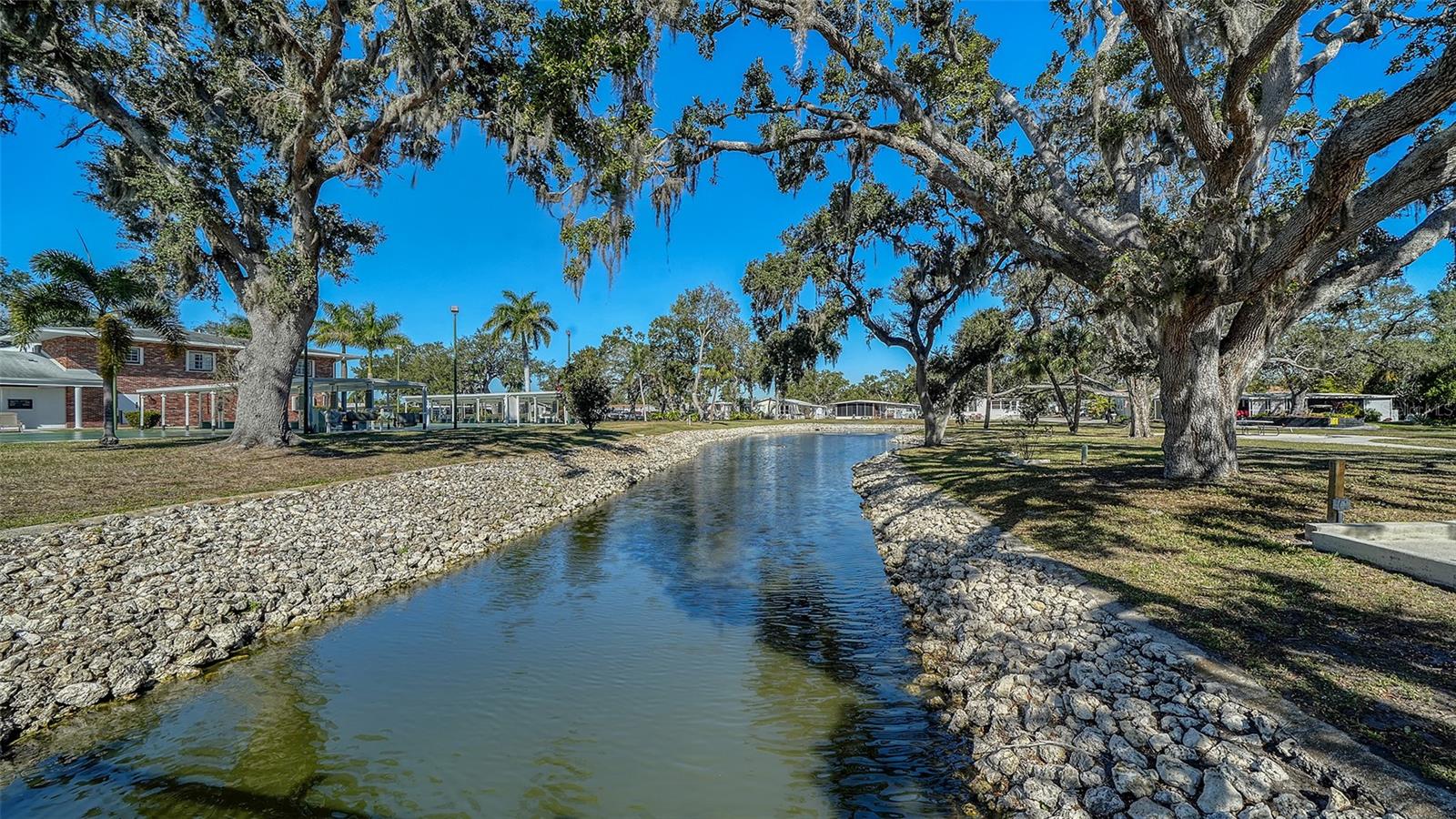 112 OAKWOOD BLVD, SARASOTA, FL, 34237