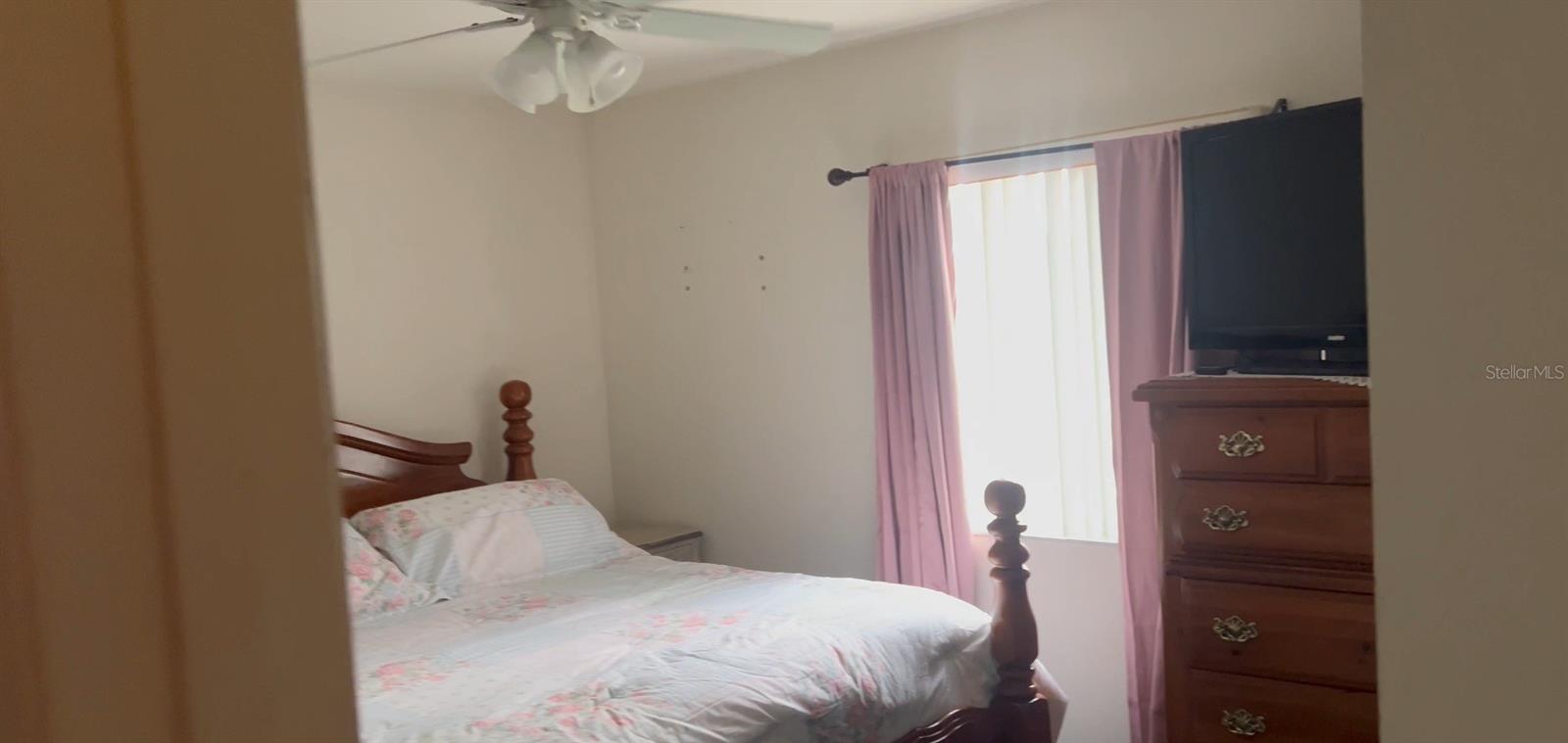 O6377104 Property Photo