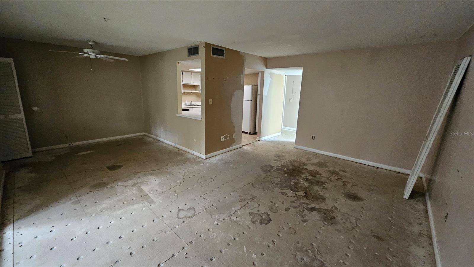 OM717474 Property Photo