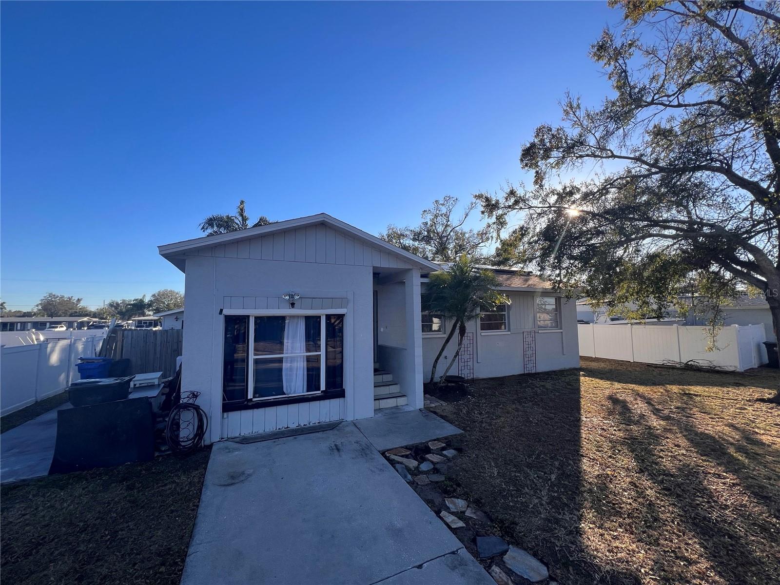 520 FAIRHOPE DR, APOLLO BEACH, FL, 33572