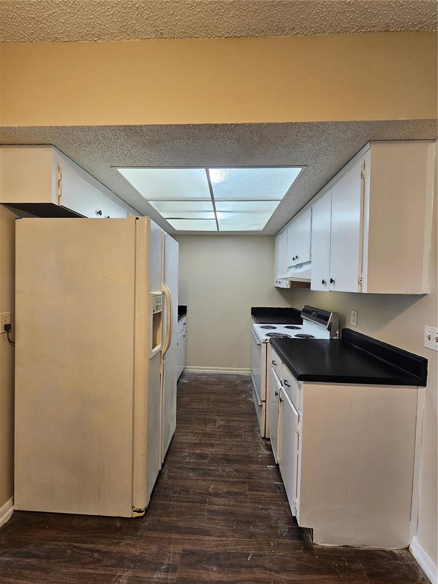 201 NW JEFFERSON CIR N #2, ST PETERSBURG, FL, 33702