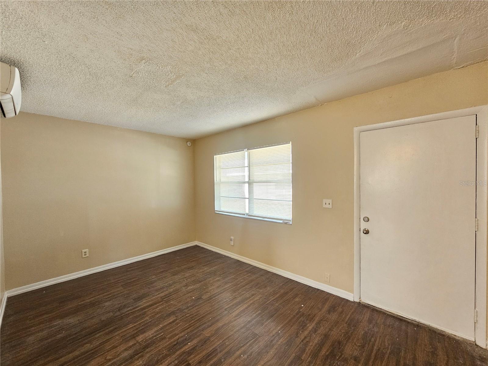 201 NW JEFFERSON CIR N #2, ST PETERSBURG, FL, 33702