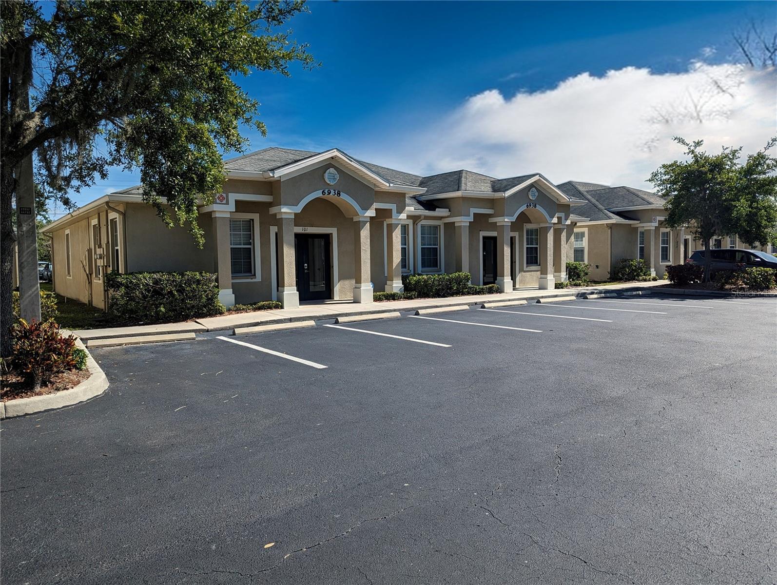 6938 W LINEBAUGH AVE, TAMPA, FL, 33625