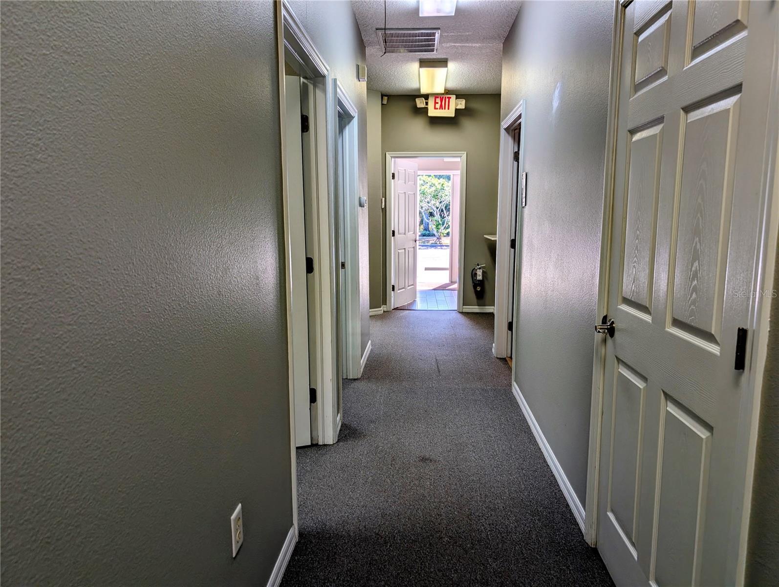 6938 W LINEBAUGH AVE, TAMPA, FL, 33625