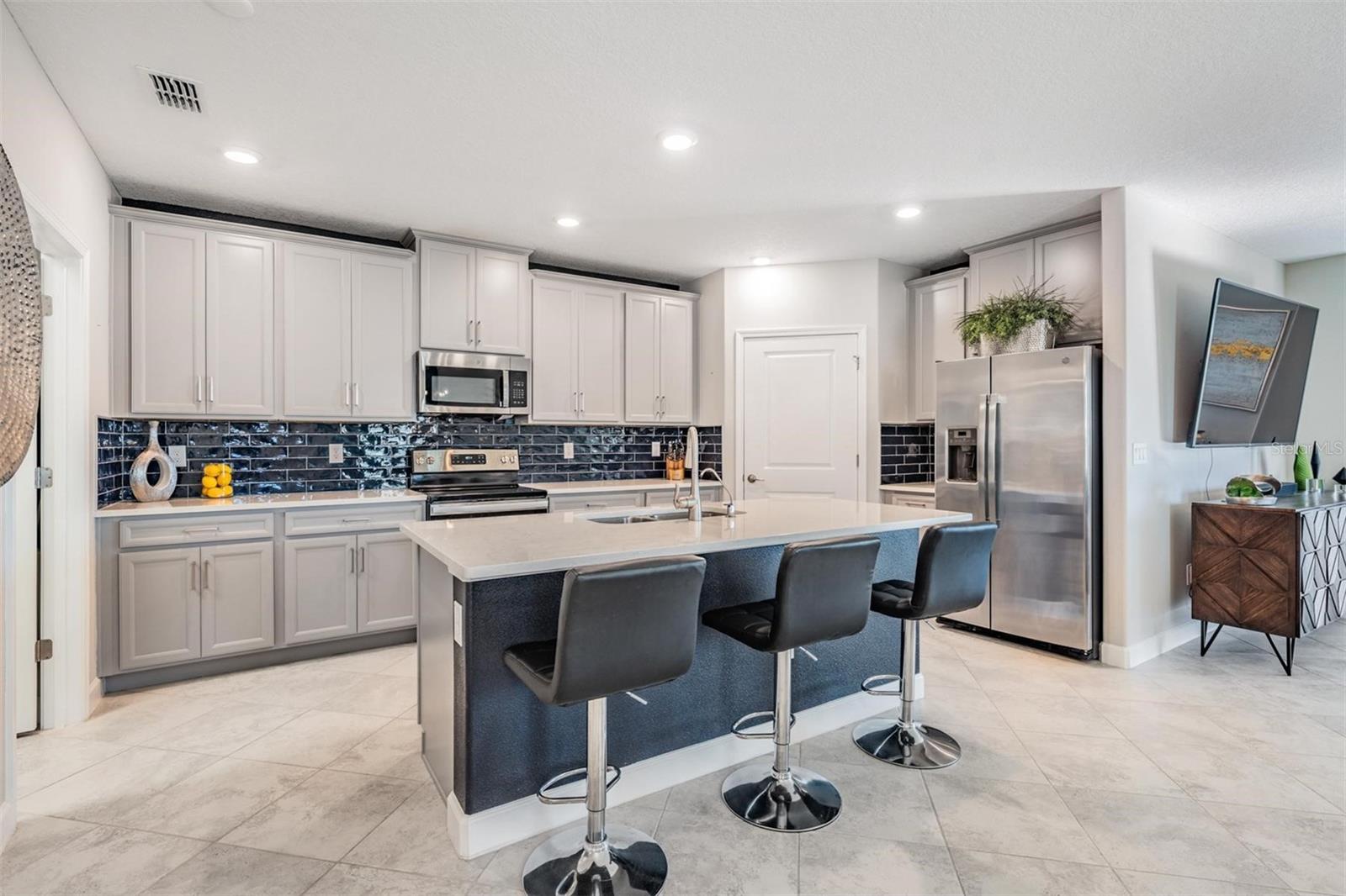 10474 ECHO DOCK LOOP, SAN ANTONIO, FL, 33576