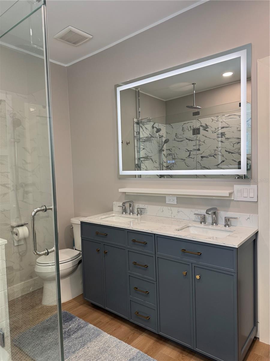 212 S FREMONT AVE, TAMPA, FL, 33606