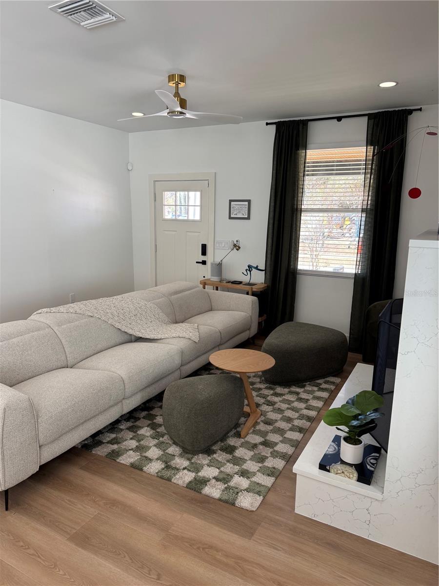 212 S FREMONT AVE, TAMPA, FL, 33606