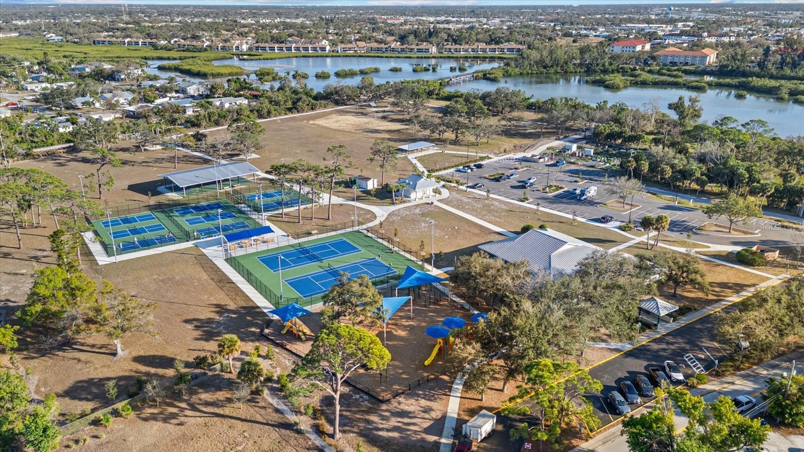 800 CHURCH ST, NOKOMIS, FL, 34275