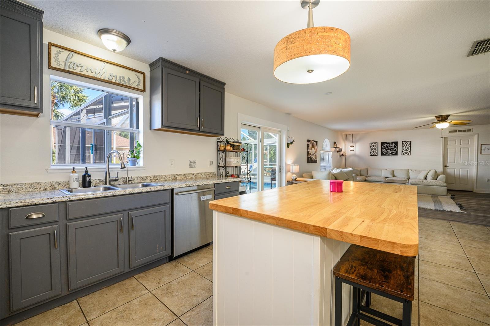 220 BIRD OF PARADISE DR, PALM COAST, FL, 32137