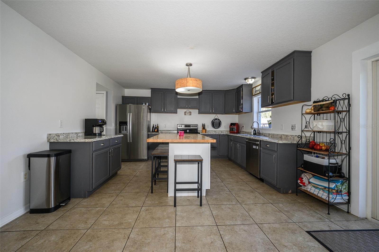 220 BIRD OF PARADISE DR, PALM COAST, FL, 32137