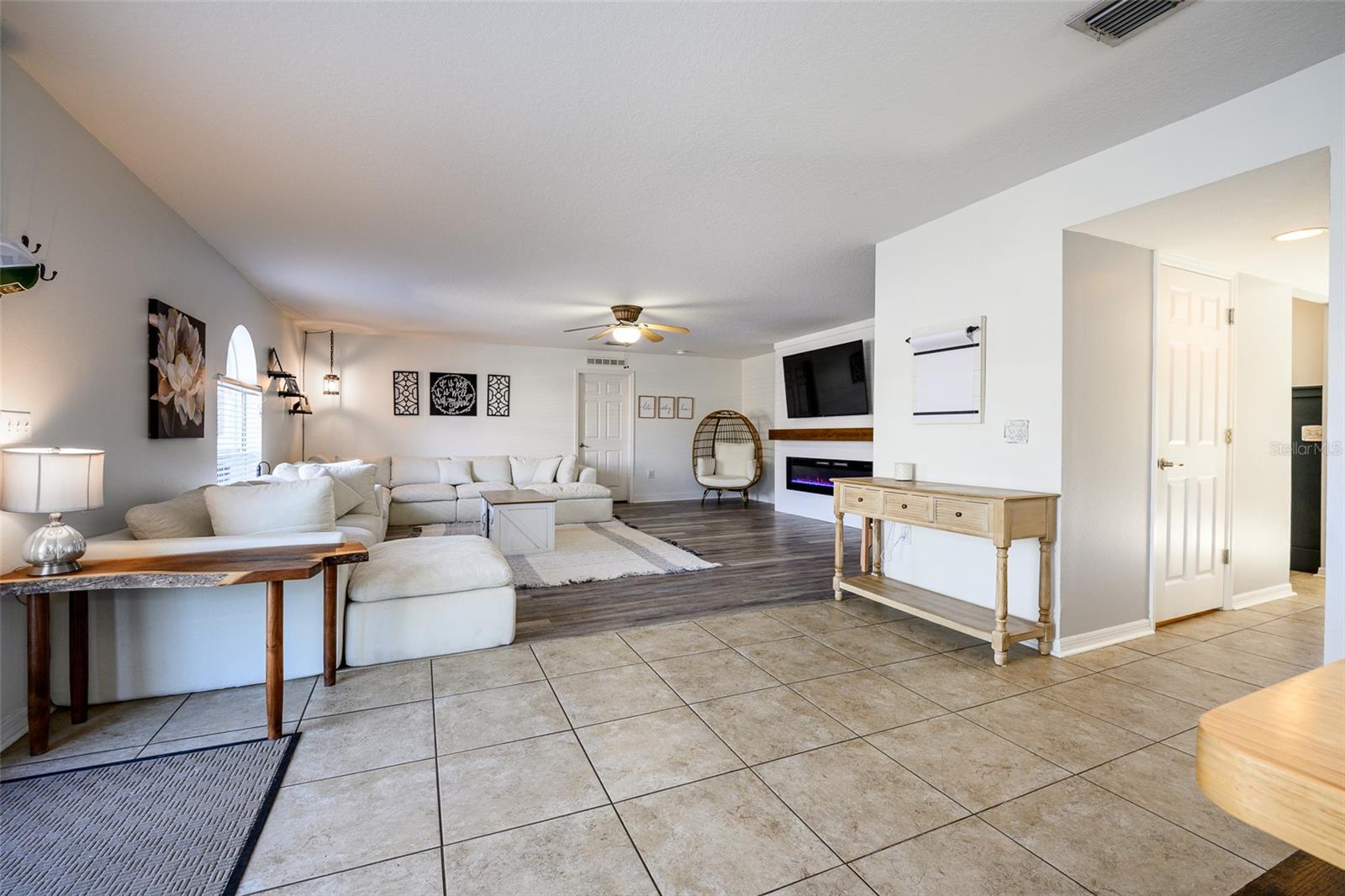 220 BIRD OF PARADISE DR, PALM COAST, FL, 32137